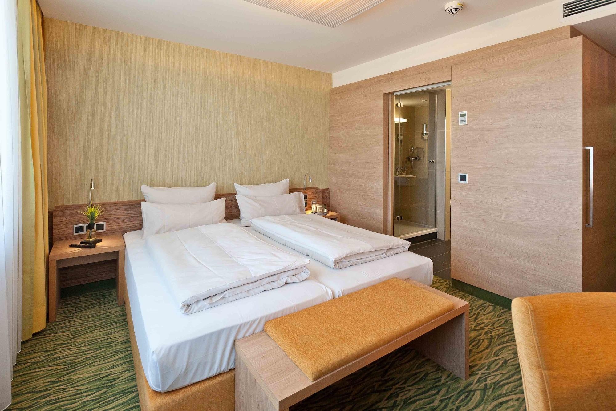 Hotel Bildungsblick Kirchseeon Dış mekan fotoğraf