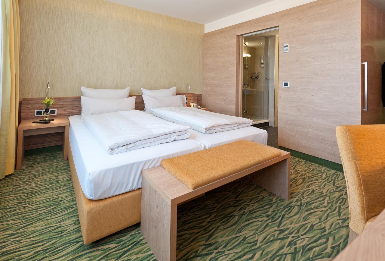 Hotel Bildungsblick Kirchseeon Dış mekan fotoğraf
